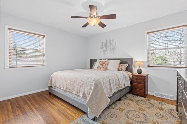 8180 Julianne Terrace, Golden Valley, MN 55427