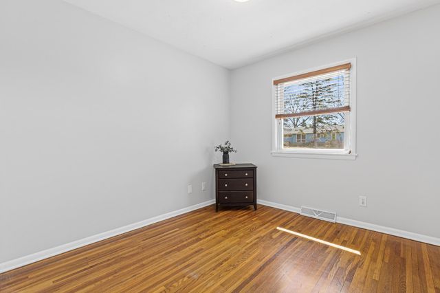 8180 Julianne Terrace, Golden Valley, MN 55427