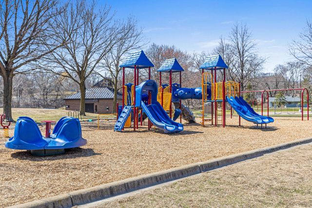 8180 Julianne Terrace, Golden Valley, MN 55427