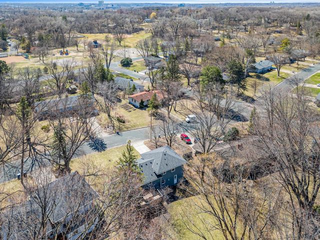 8180 Julianne Terrace, Golden Valley, MN 55427