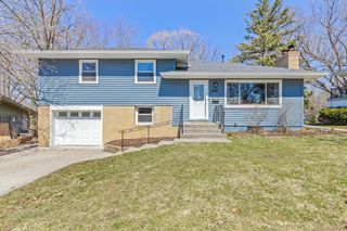 8180 Julianne Terrace, Golden Valley, MN 55427