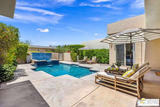 2684 Isabella Way, Palm Springs, CA 92262