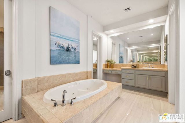 2684 Isabella Way, Palm Springs, CA 92262