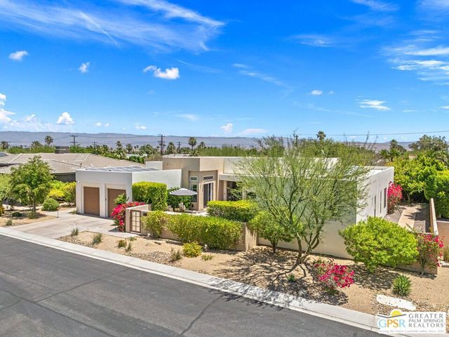 2684 Isabella Way, Palm Springs, CA 92262