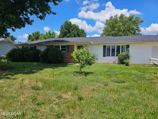 2525 Rosedale Place, Joplin, MO 64804