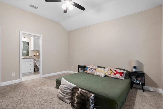 2402 Alaska Avenue, Dallas, TX 75216