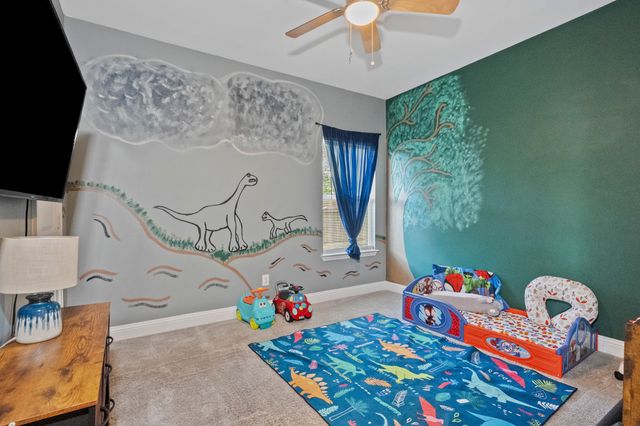 2402 Alaska Avenue, Dallas, TX 75216