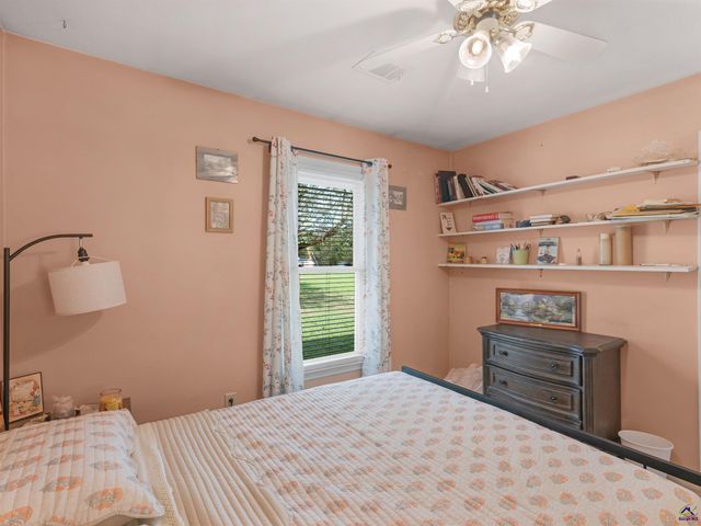 109 Summerfield Drive, Mcdonough, GA 30253