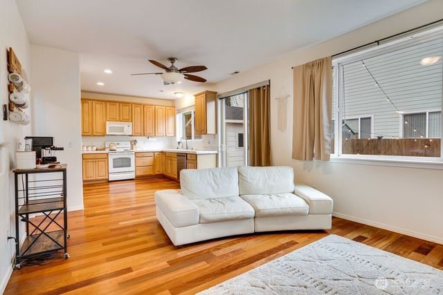 8918 176th Street Ct E, Puyallup, WA 98375