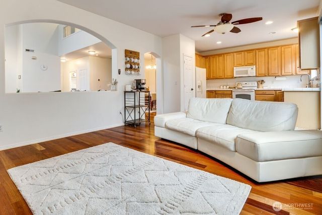 8918 176th Street Ct E, Puyallup, WA 98375