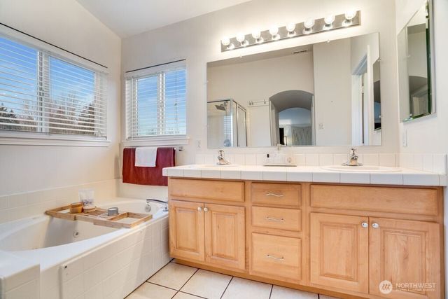 8918 176th Street Ct E, Puyallup, WA 98375