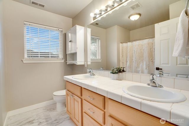 8918 176th Street Ct E, Puyallup, WA 98375