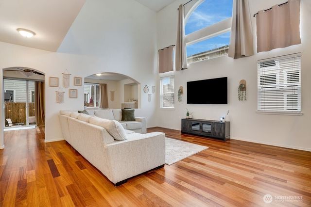 8918 176th Street Ct E, Puyallup, WA 98375