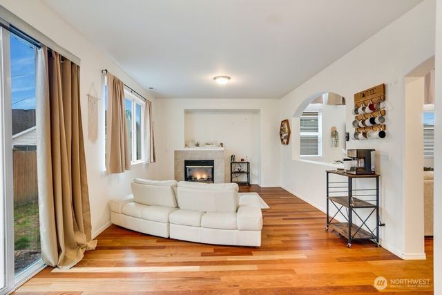 8918 176th Street Ct E, Puyallup, WA 98375