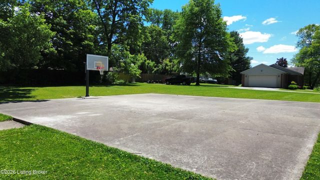 234 Northridge Dr, Bedford, KY 40006