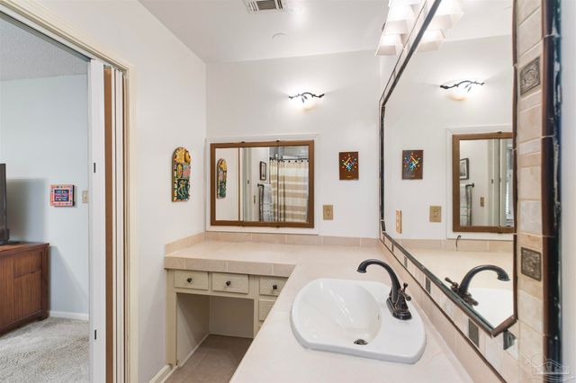 505 Bear Dr, Gulf Breeze, FL 32561