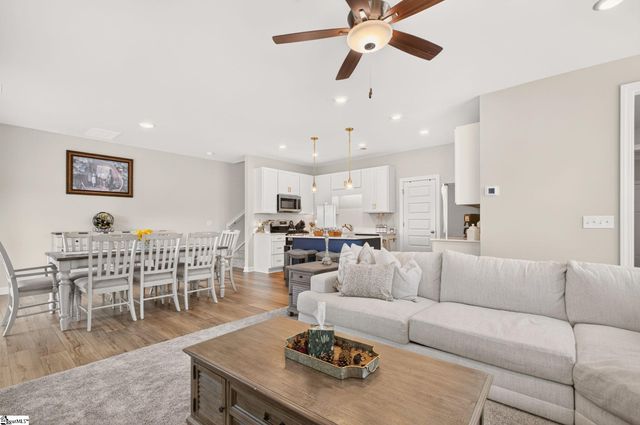 1528 Yellowwood Court, Reidville, SC 29388