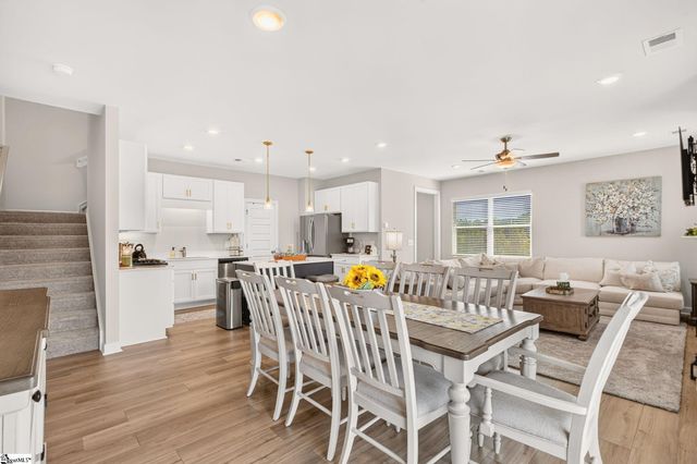 1528 Yellowwood Court, Reidville, SC 29388