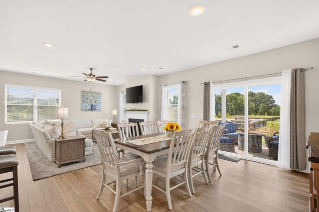 1528 Yellowwood Court, Reidville, SC 29388