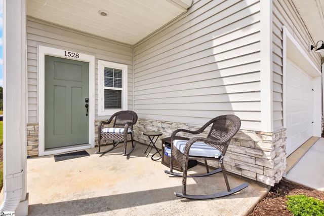 1528 Yellowwood Court, Reidville, SC 29388
