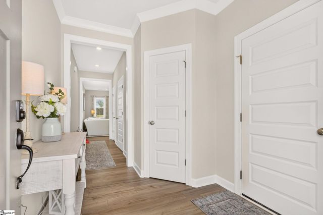 1528 Yellowwood Court, Reidville, SC 29388