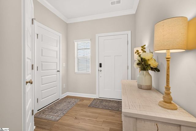 1528 Yellowwood Court, Reidville, SC 29388