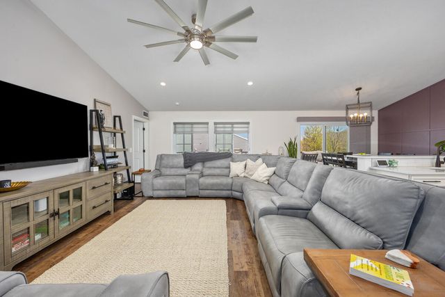 2629 Bloomingbud Lane, Kentwood, MI 49508