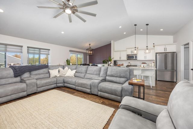 2629 Bloomingbud Lane, Kentwood, MI 49508
