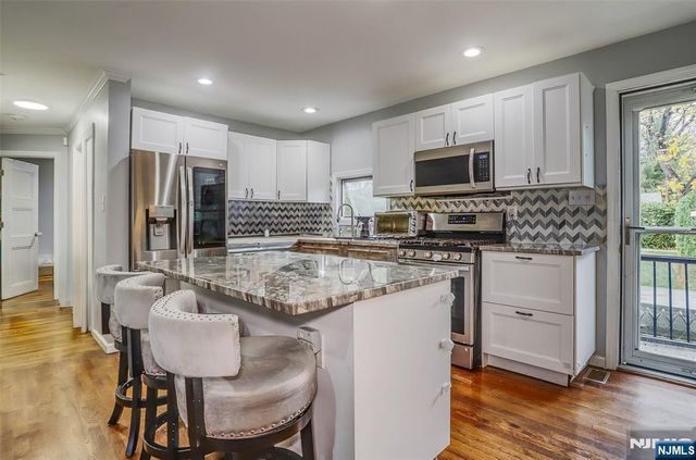 65 McDougall Lane, Bogota, NJ 07603