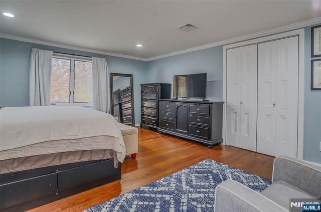 65 McDougall Lane, Bogota, NJ 07603