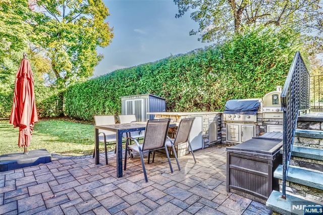 65 McDougall Lane, Bogota, NJ 07603