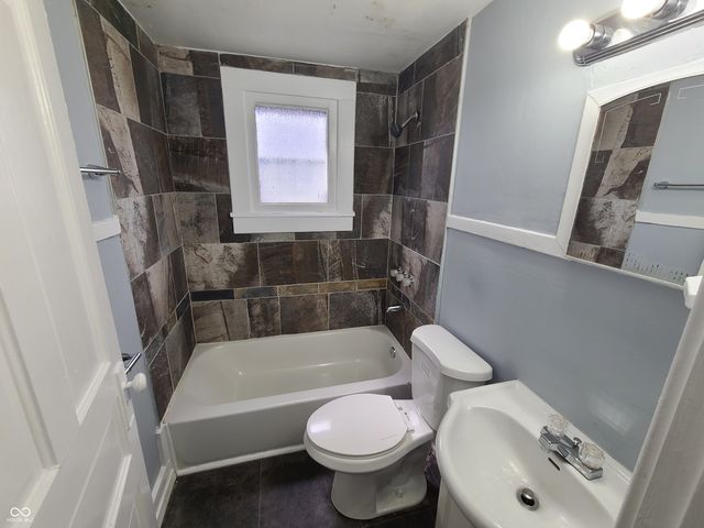 22 S Belleview Place, Indianapolis, IN 46222