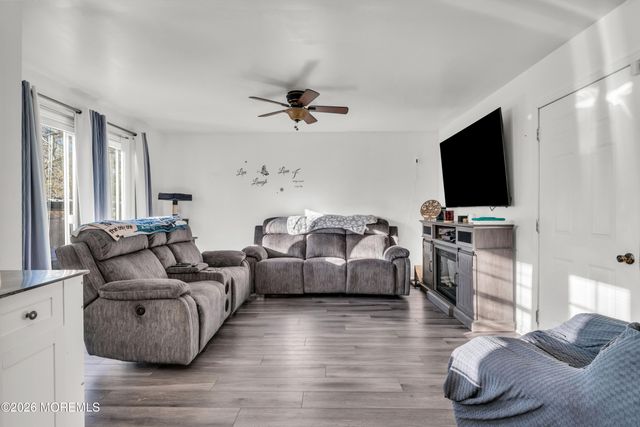 600 Lawrence Avenue, Toms River, NJ 08757