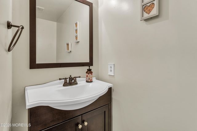 600 Lawrence Avenue, Toms River, NJ 08757