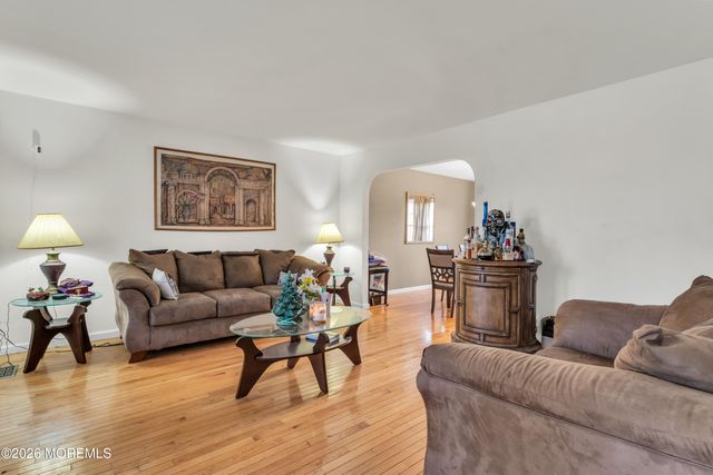 600 Lawrence Avenue, Toms River, NJ 08757