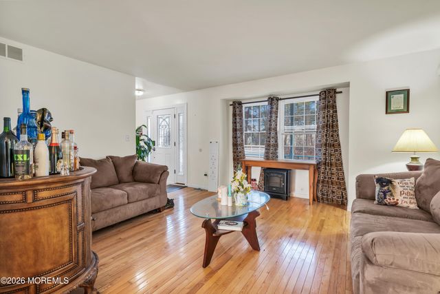 600 Lawrence Avenue, Toms River, NJ 08757