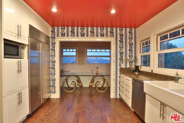 2172 Argyle Avenue, Los Angeles, CA 90068