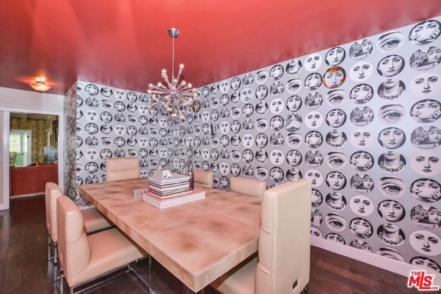 2172 Argyle Avenue, Los Angeles, CA 90068