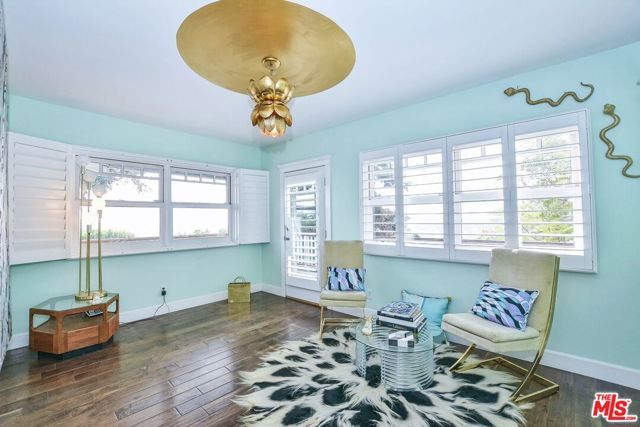 2172 Argyle Avenue, Los Angeles, CA 90068