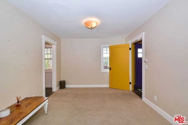 2172 Argyle Avenue, Los Angeles, CA 90068