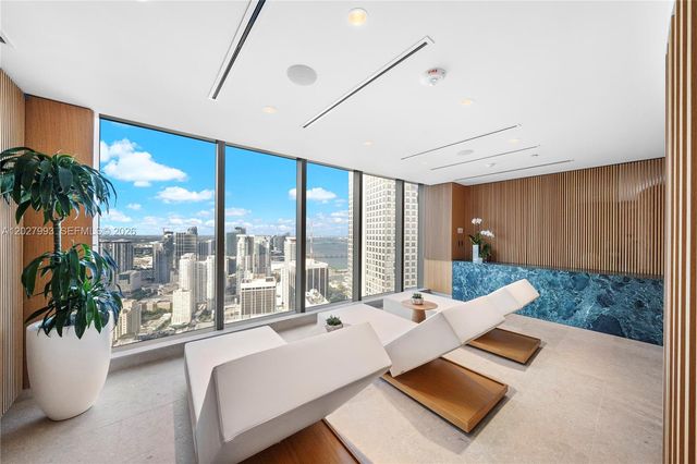 300 Biscayne Boulevard Way 3905W, Miami, FL 33131