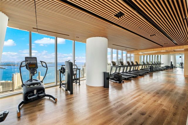 300 Biscayne Boulevard Way 3905W, Miami, FL 33131