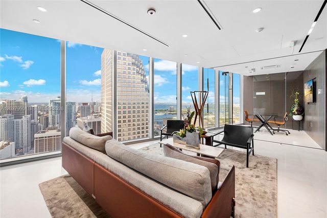 300 Biscayne Boulevard Way 3905W, Miami, FL 33131