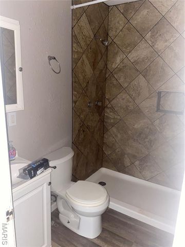 3600 Falling Springs Road, Cahokia, IL 62206