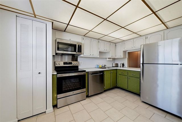 1900 68TH STREET N 205, St Petersburg, FL 33710