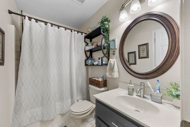 77 LAUREN CV, Atoka, TN 38004