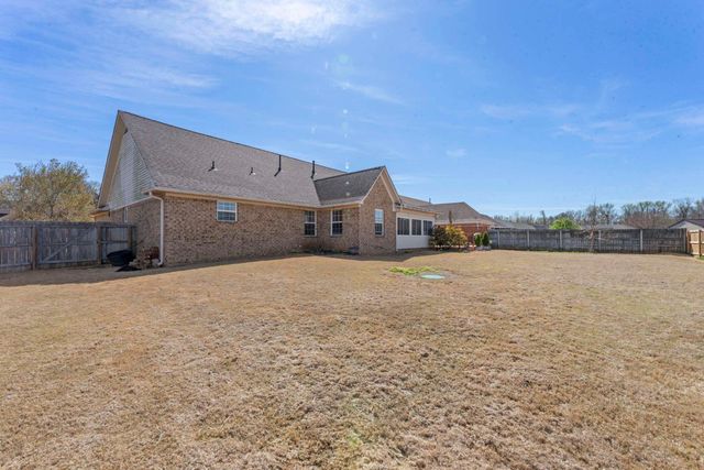 77 LAUREN CV, Atoka, TN 38004