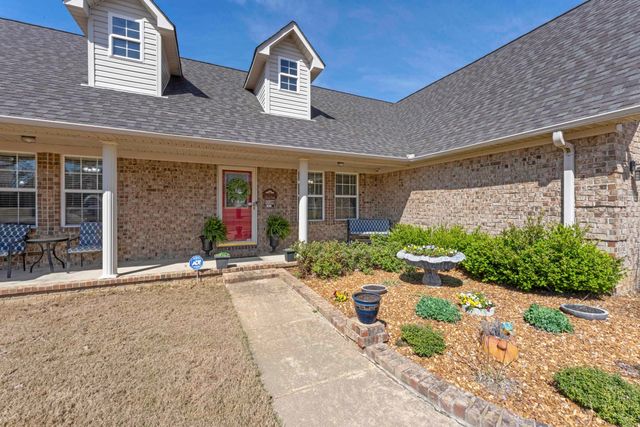 77 LAUREN CV, Atoka, TN 38004