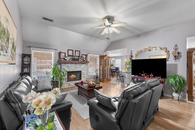 77 LAUREN CV, Atoka, TN 38004