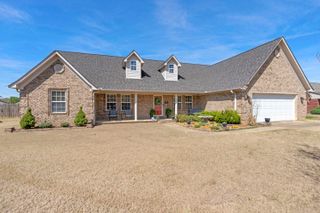 77 LAUREN CV, Atoka, TN 38004